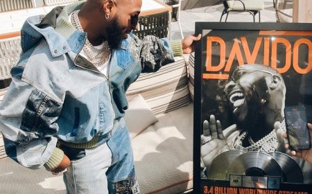 6 músicas do álbum "TIMELESS" de Davido foram certificadas como platina na Nigéria