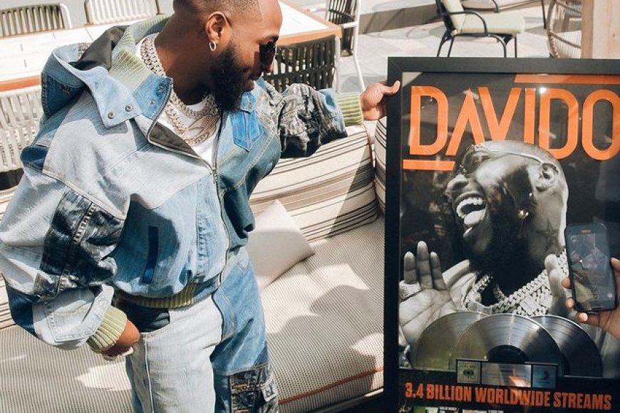 6 músicas do álbum "TIMELESS" de Davido foram certificadas como platina ...