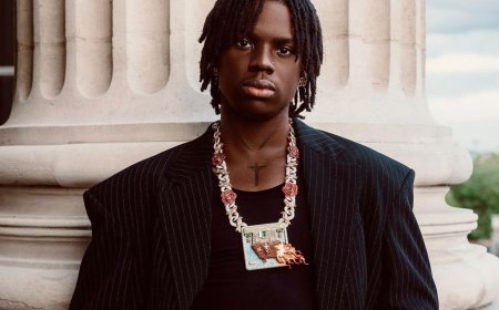 Rema levou para casa o prêmio de Artista do Ano no Afrimma 2023