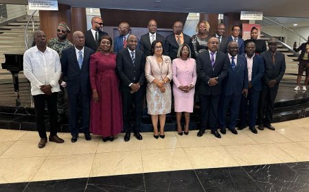 Noite e Dia e Vui Vui entre os que tomam posse nos órgãos Directivos da UNAC-S.A "União Nacional dos Artistas e Compositores - Sociedade de Autores"