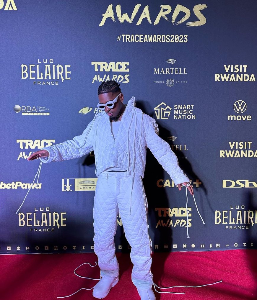Lisandro Cuxi  Vence o prêmio de melhor artista da África Lusófona nos Trace Awards