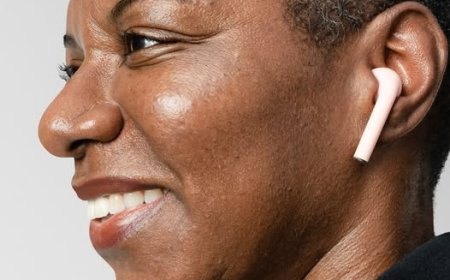 Os AirPods vão permitir traduzir conversas em direto “Se alguém falar consigo em inglês, poderá ouvir a tradução em português”