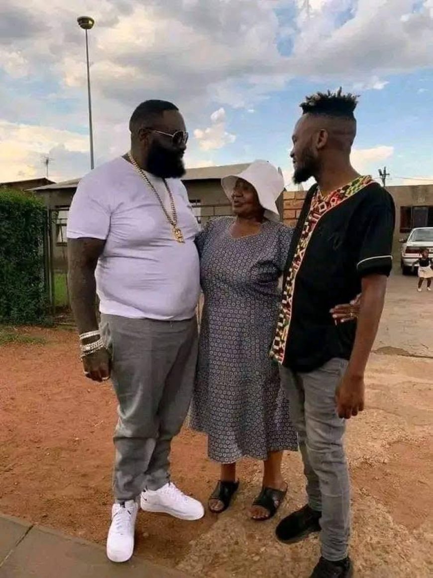 Rick Ross visita a África do Sul e ganha 20 rands da avó de Kwesta para comprar pão
