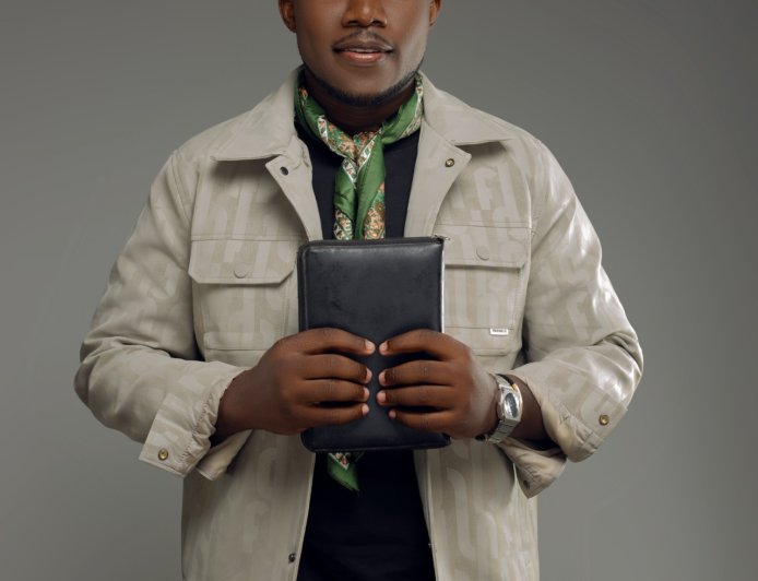 Cantor gospel Asaph concorda com o Pastor Tumbu: "Não é pecado ser a segunda esposa"